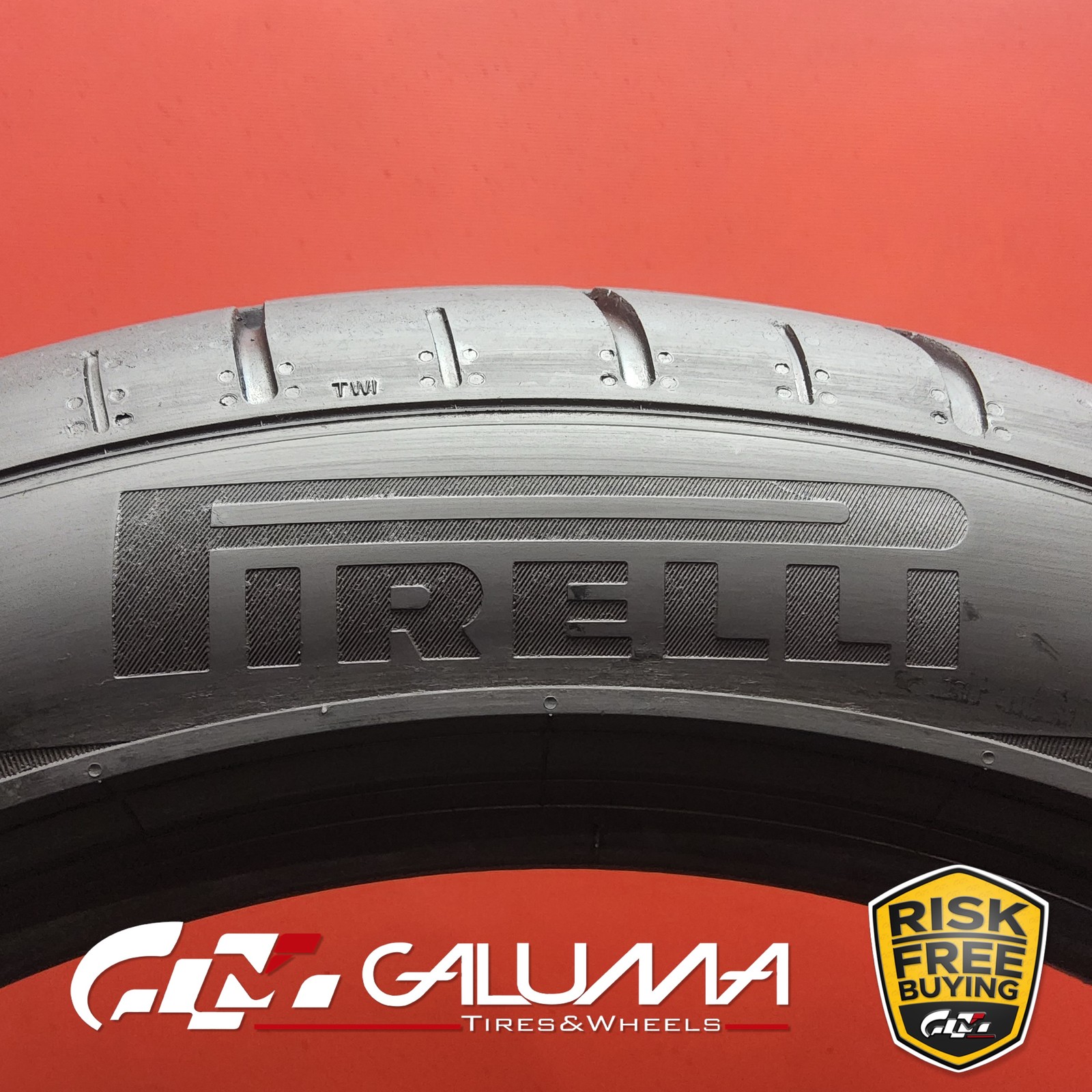 1 Tire LikeNEW Pirelli P Zero (N1) 235/45ZR18 235/45/18 2354518 94Y #95946
