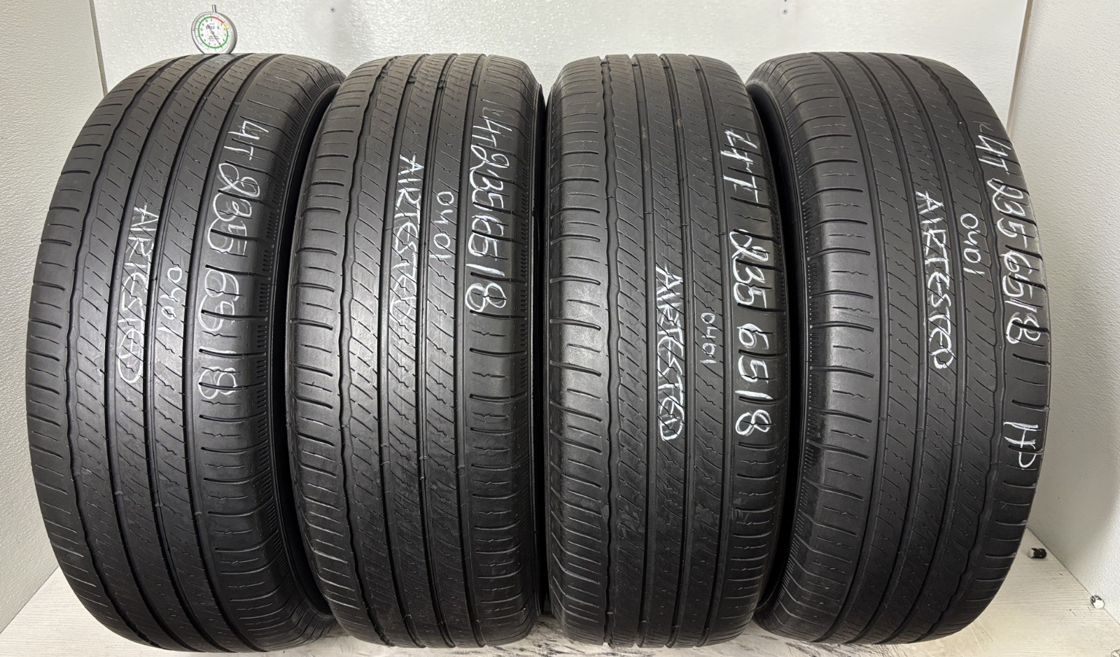 NO SHIPPING ONLY LOCAL PICK UP Set 4 Tires 235 65 18 Michelin Primacy Tour A/S