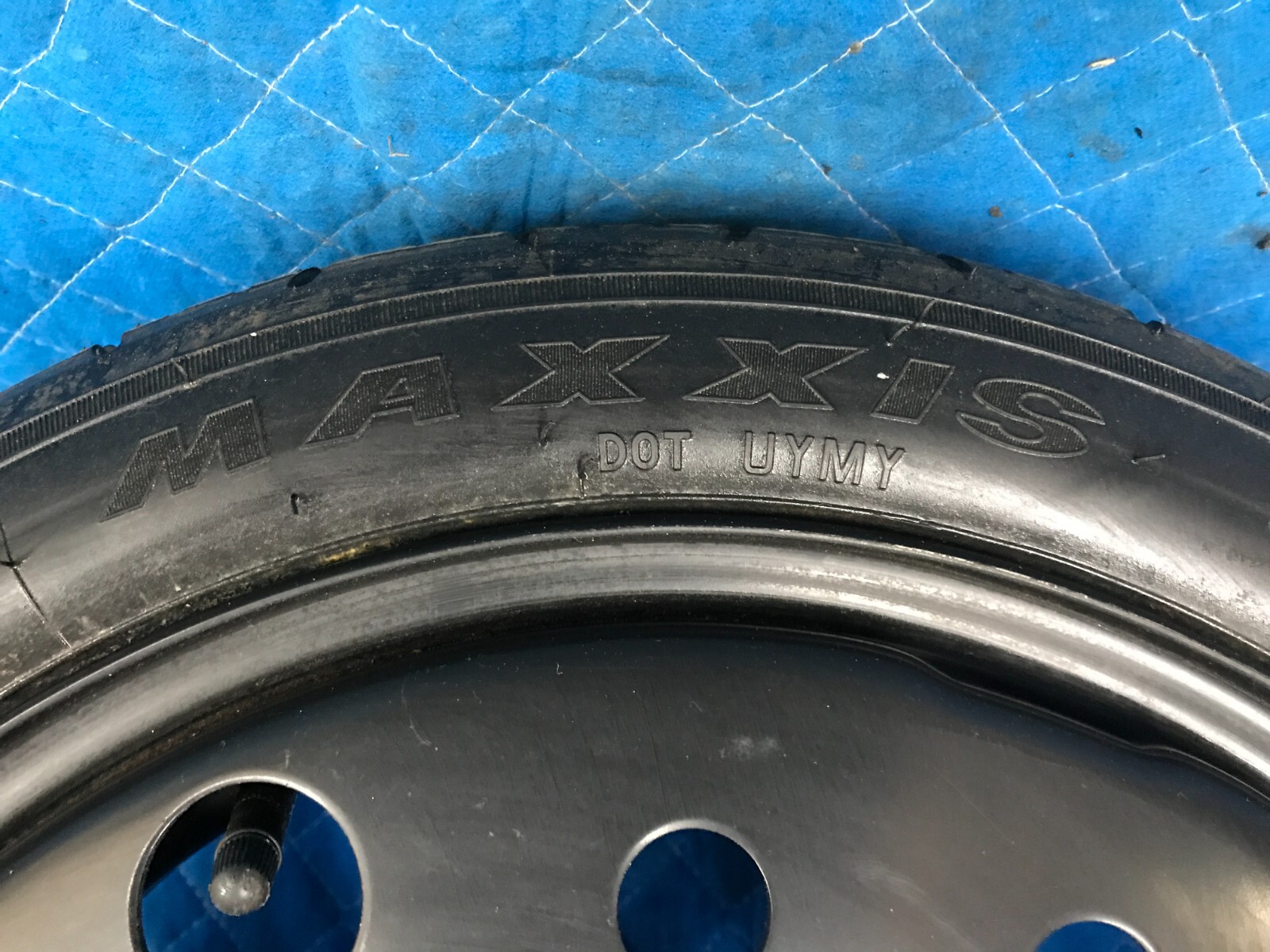 02-12 Chevrolet Chevy Impala Spare Tire Maxxis 125/70D16