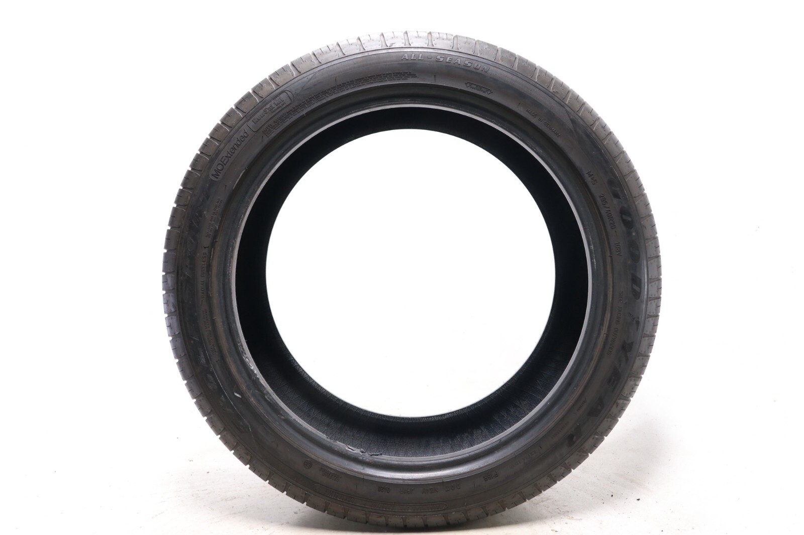 Set of 2 Used 285/40R20 Goodyear Eagle Sport MOExtended – 108V – 7-8/32