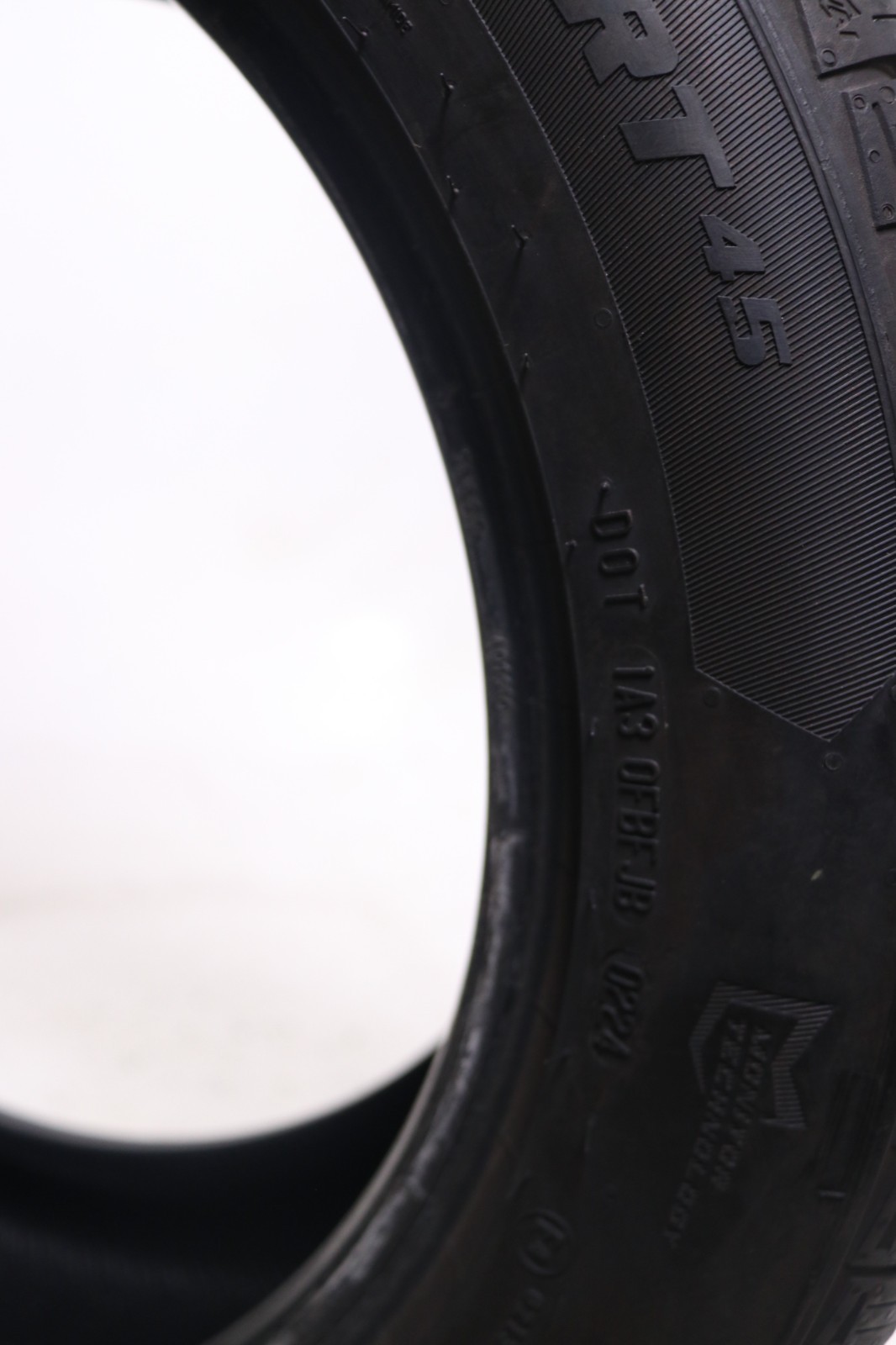 Set of 4 Used 215/55R17 General Altimax RT45 – 94T – 9-10/32 No Repairs