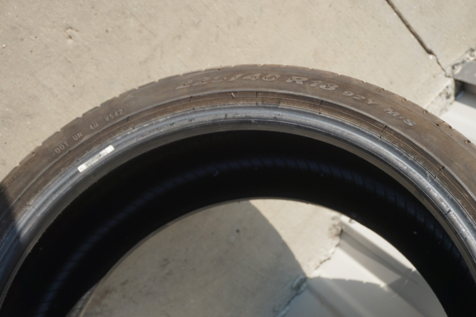 Pirelli Pzero All Season Plus 225/40R18 Tire (QTY 1) 9/32″ – USED