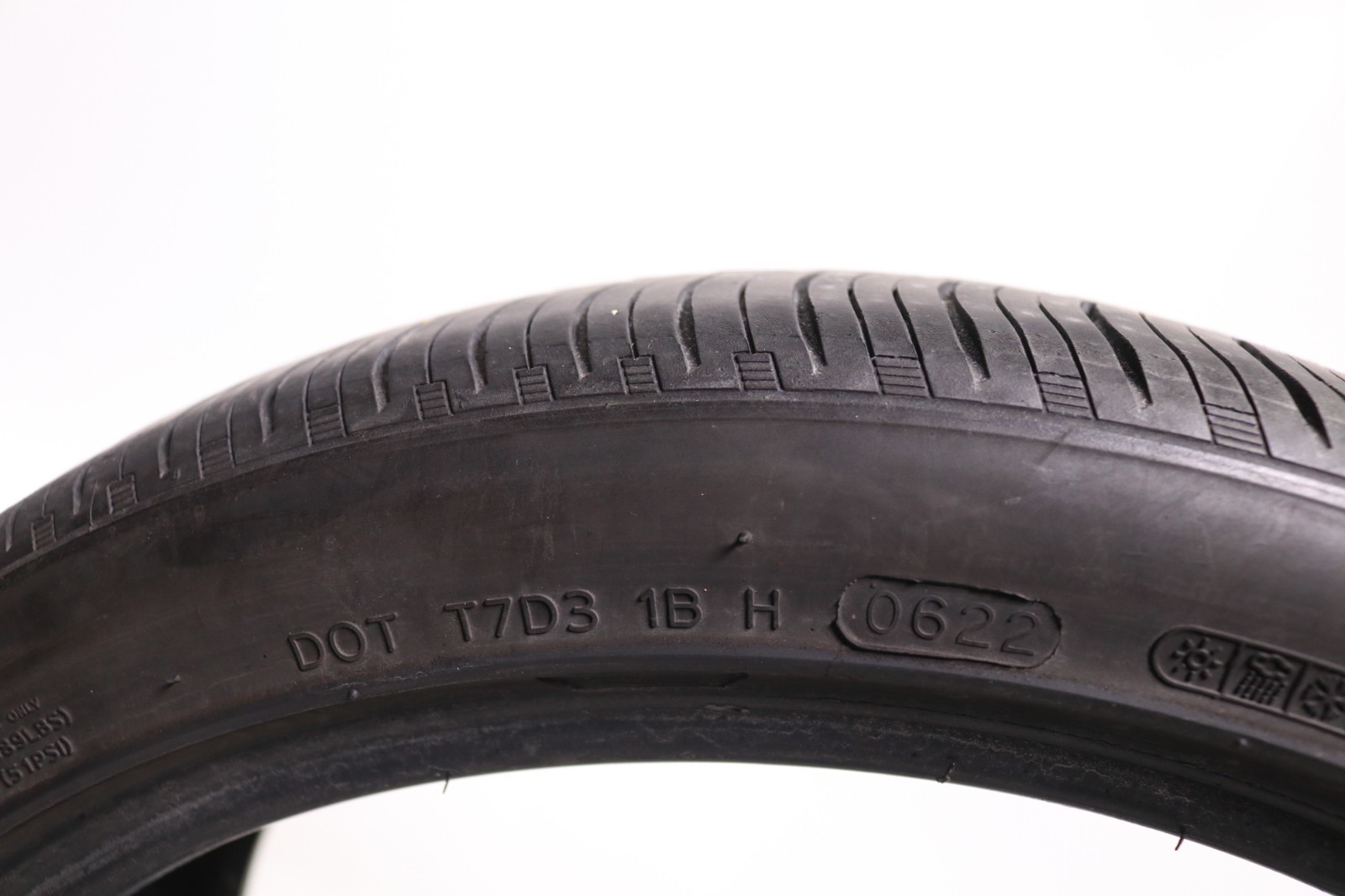 Used 235/40R19 Hankook Kinergy GT 92V 4.5/32 No Repairs