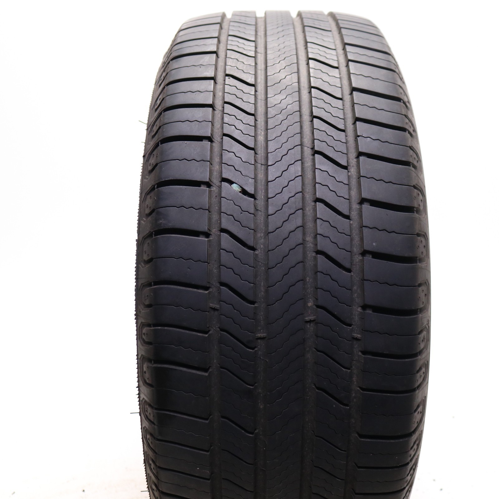 Set of 2 Used 225/55R17 Michelin Defender 2 – 101H – 9.5-10/32 No Repairs