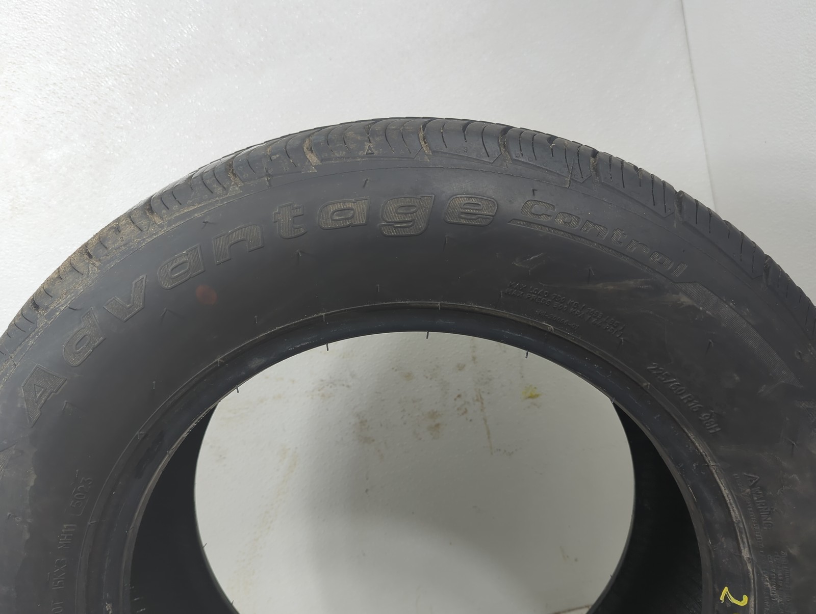 Used Tire 225/60R16 BFGOODRICH ADVANTAGE CONTROL 98H – Tread Depth 9/32