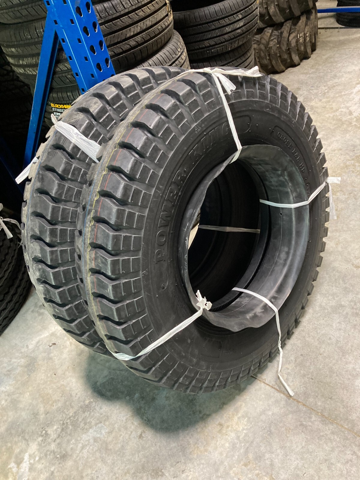 2 New Bias Truck Tires & 2 Tubes 9.00 20 Power King Cross Bar Traction Lug 14ply