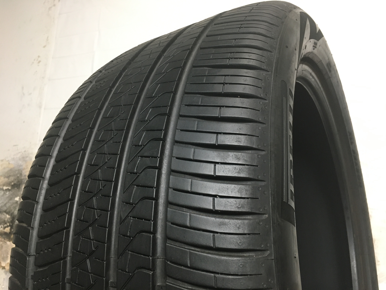 [1] Pirelli Scorpion Zero All Season P315/40R21 315 40 21 Tire 8.0-9.0/32