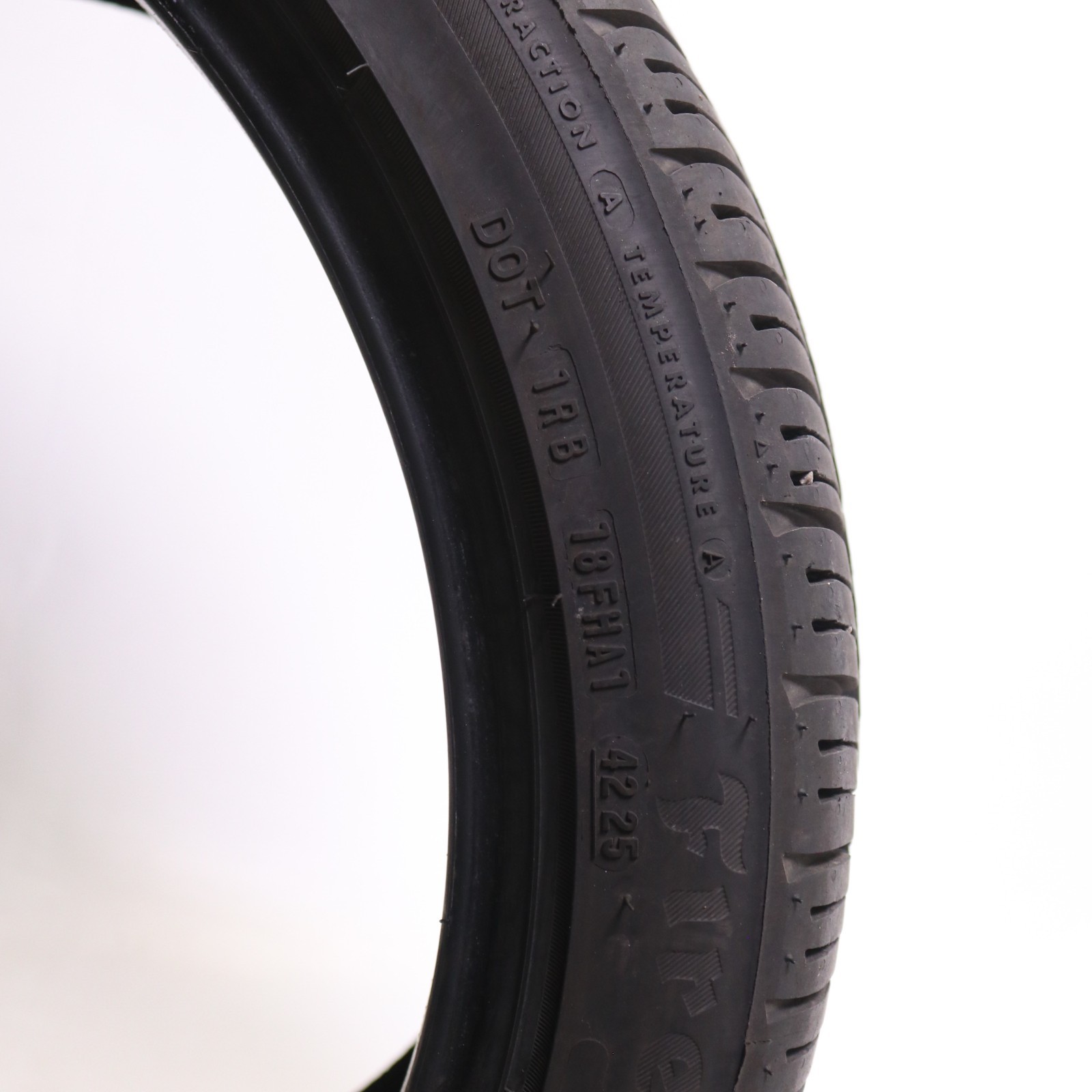 Set of 2 Used 235/40R19 Firestone Firehawk AS V2 – 96V – 7-8/32 No Repairs