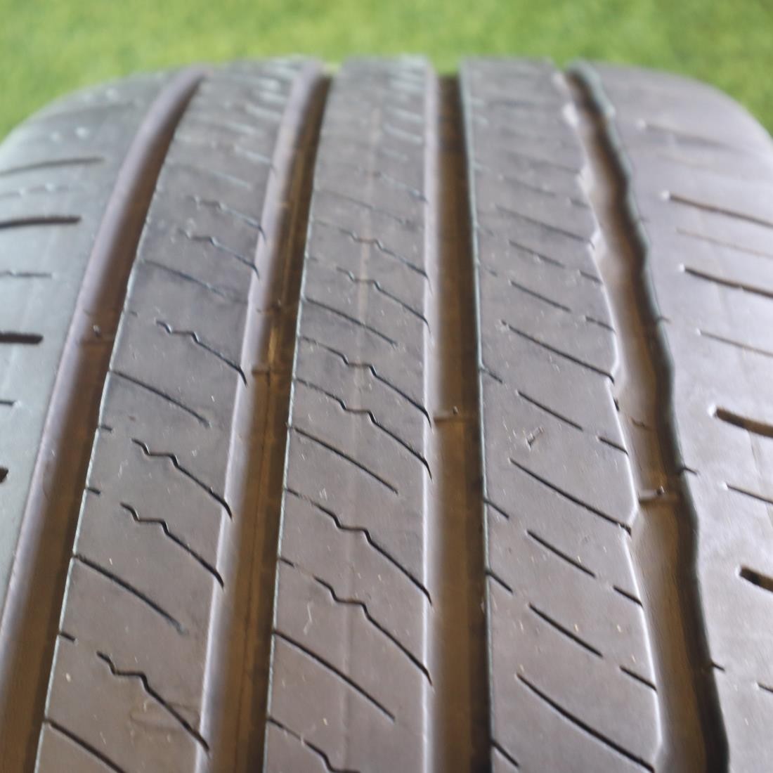 235 65 18 Michelin Primacy Tour A/S 90% Tread 8/32 106H #27249