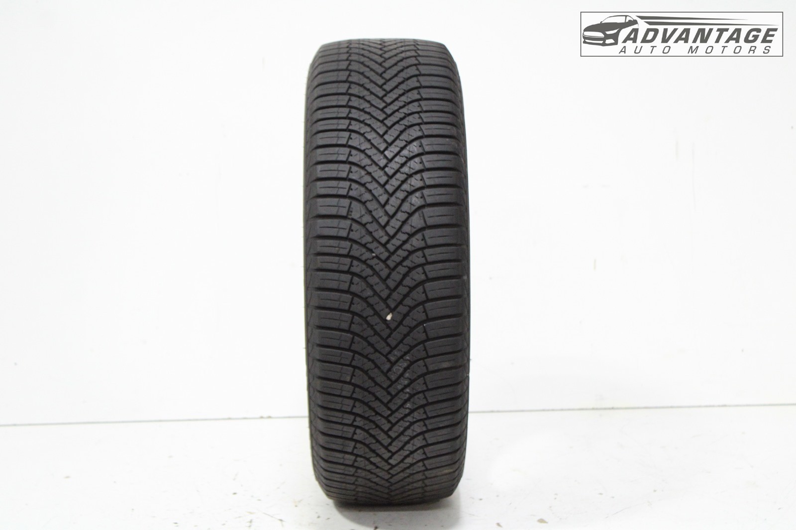 2021-2022 CHEVROLET BLAZER FWD WHEEL TIRE GOOD YEAR 235/65 106H R18 7/32 OEM
