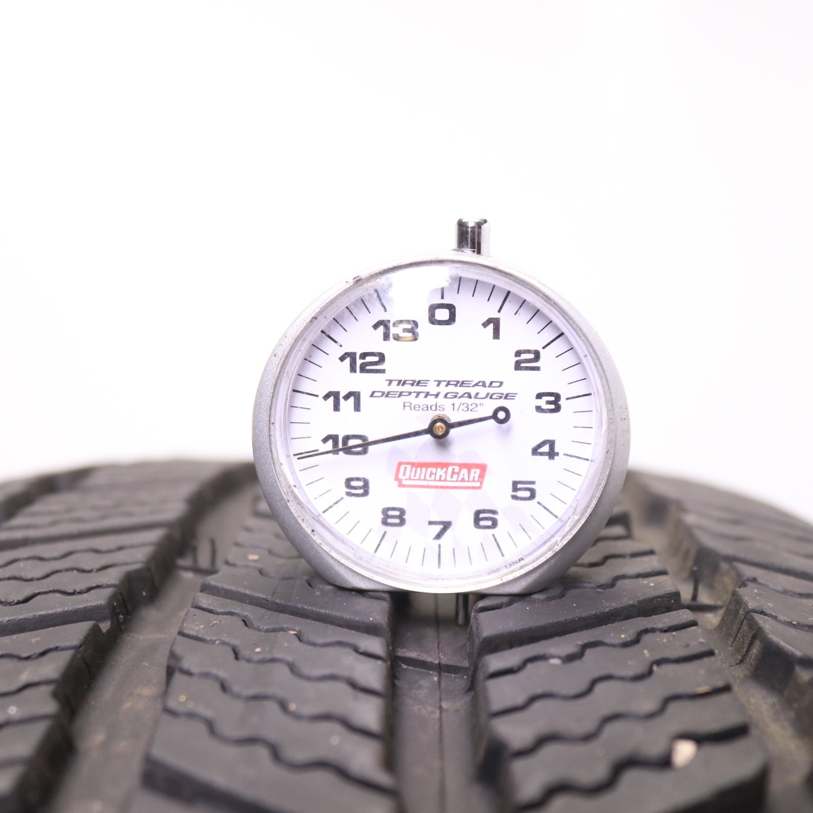 Set of 4 Used 275/60R20 Michelin Defender LTX M/S 2 – 116H – 9.5-10.5/32