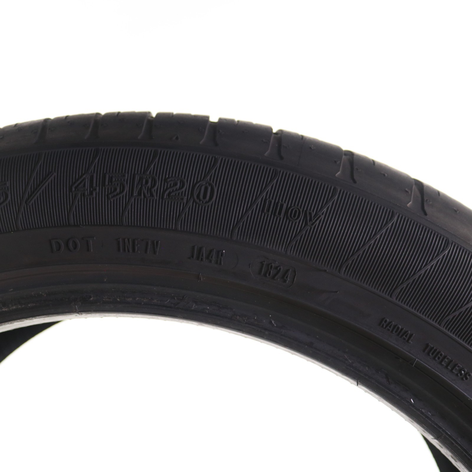 Used 275/45R20 Goodyear Eagle LS-2 N1 – 110V – 8.5/32 No Repairs