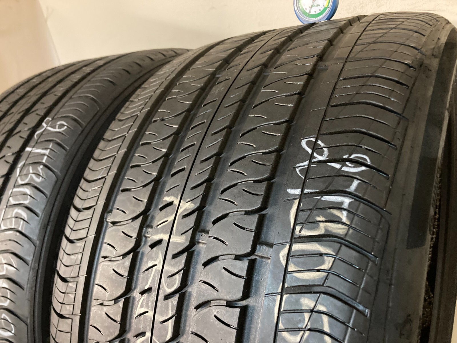 2 Tires 305 30 21 Continental ProContact RX NF0 (7.00-8.00/32= 77-88% Tread)