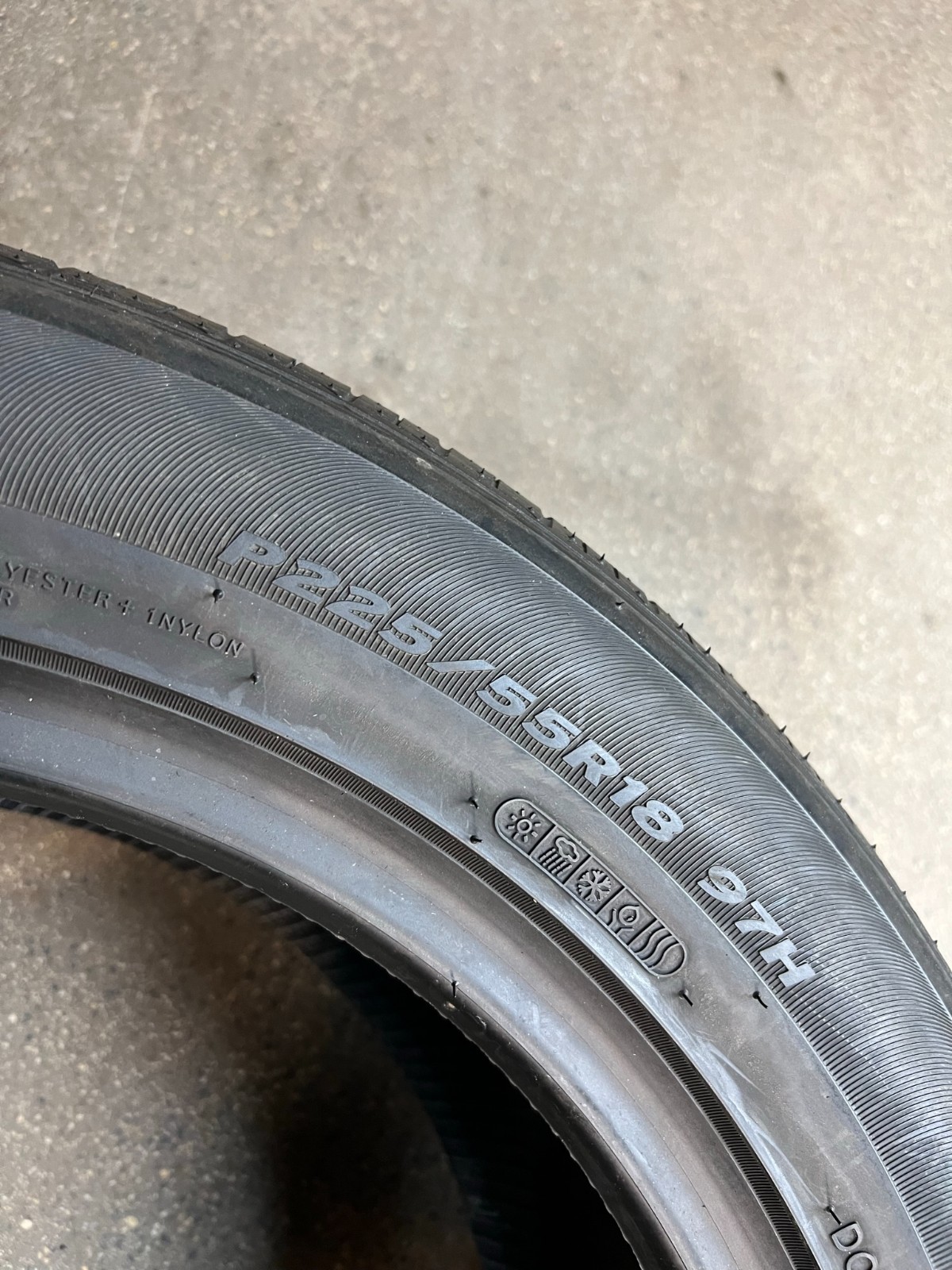 Set of 2 Take Off 225/55R18 Hankook Optimo H426 – 97H – 8.5-9/32 No Repairs