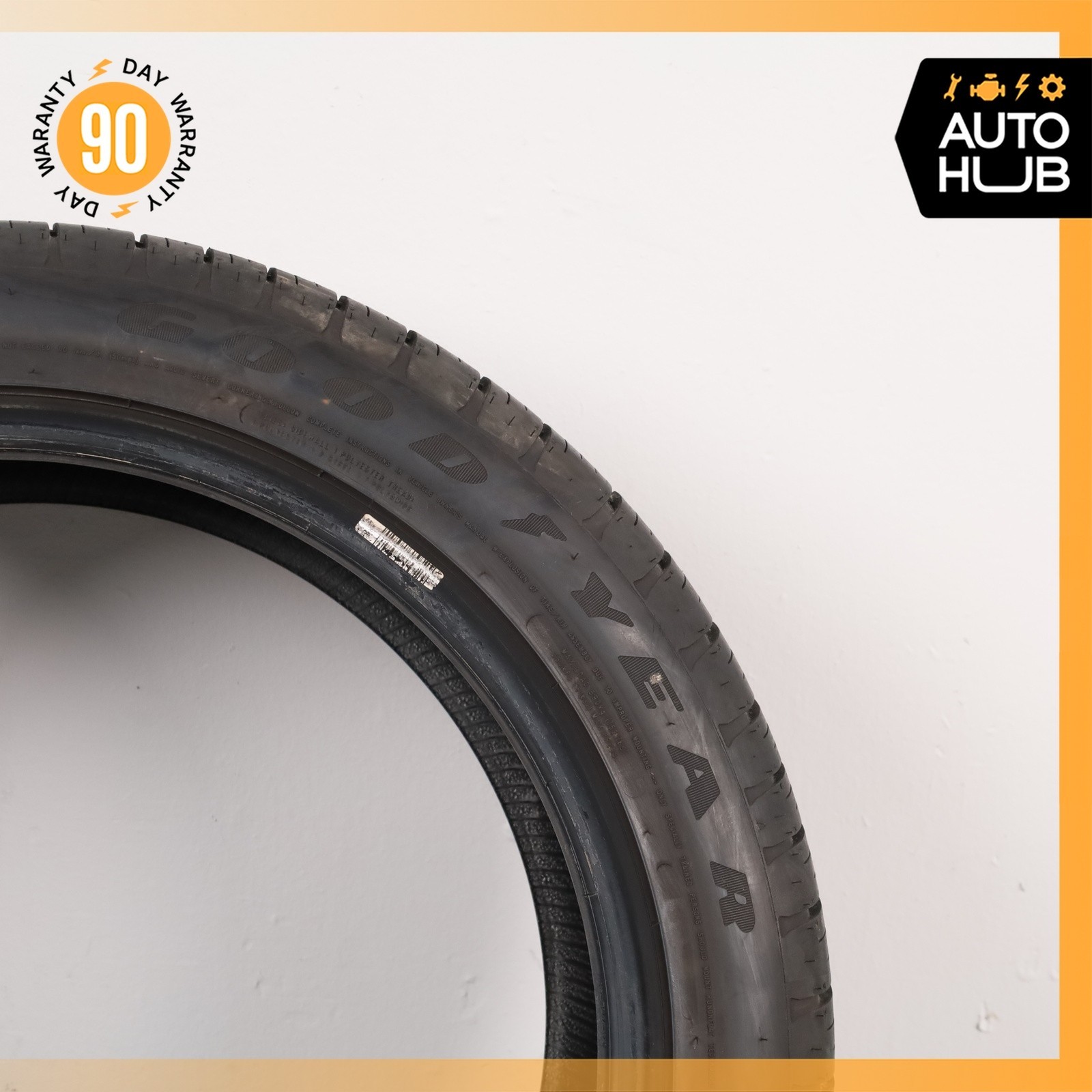 235/45R19 Goodyear Eagle LS2 Run Flat 235 45 19′ 95H 9/32″ Tire Set of 2