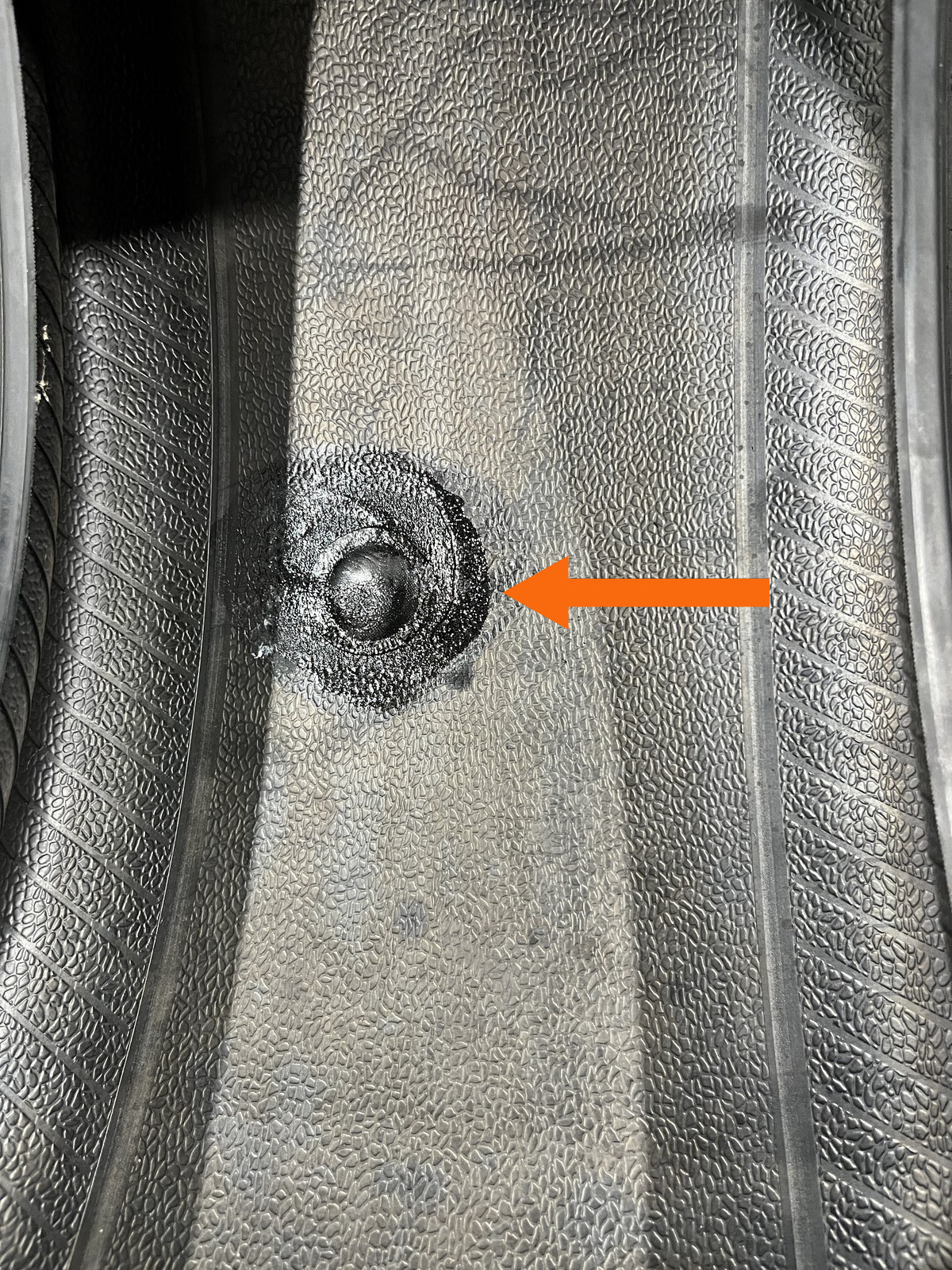 1 Tire Pirelli P Zero PZ4 ★ BMW 285/35R21 105Y DOT.1323 6.25/32