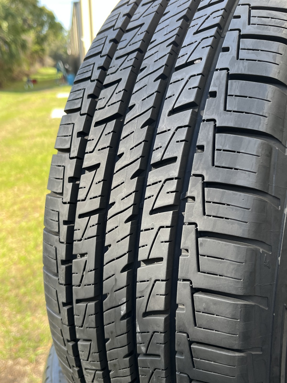1 Tire Goodyear Assurance MaxLife 235/55E19 101V DOT.4423 11.5/32 NO Patch