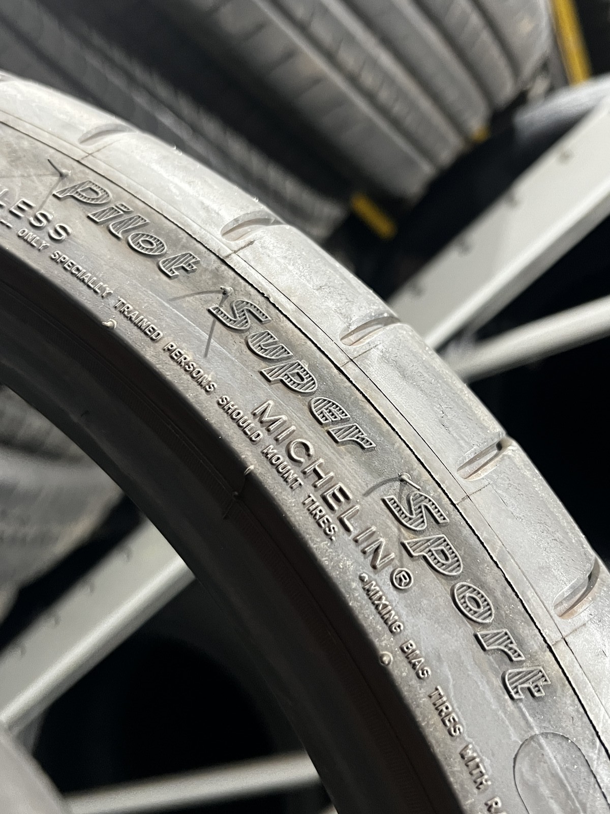 1 Tire Michelin Pilot Super Sport ★ BMW 285/30ZR20 99Y DOT.0124 7/32