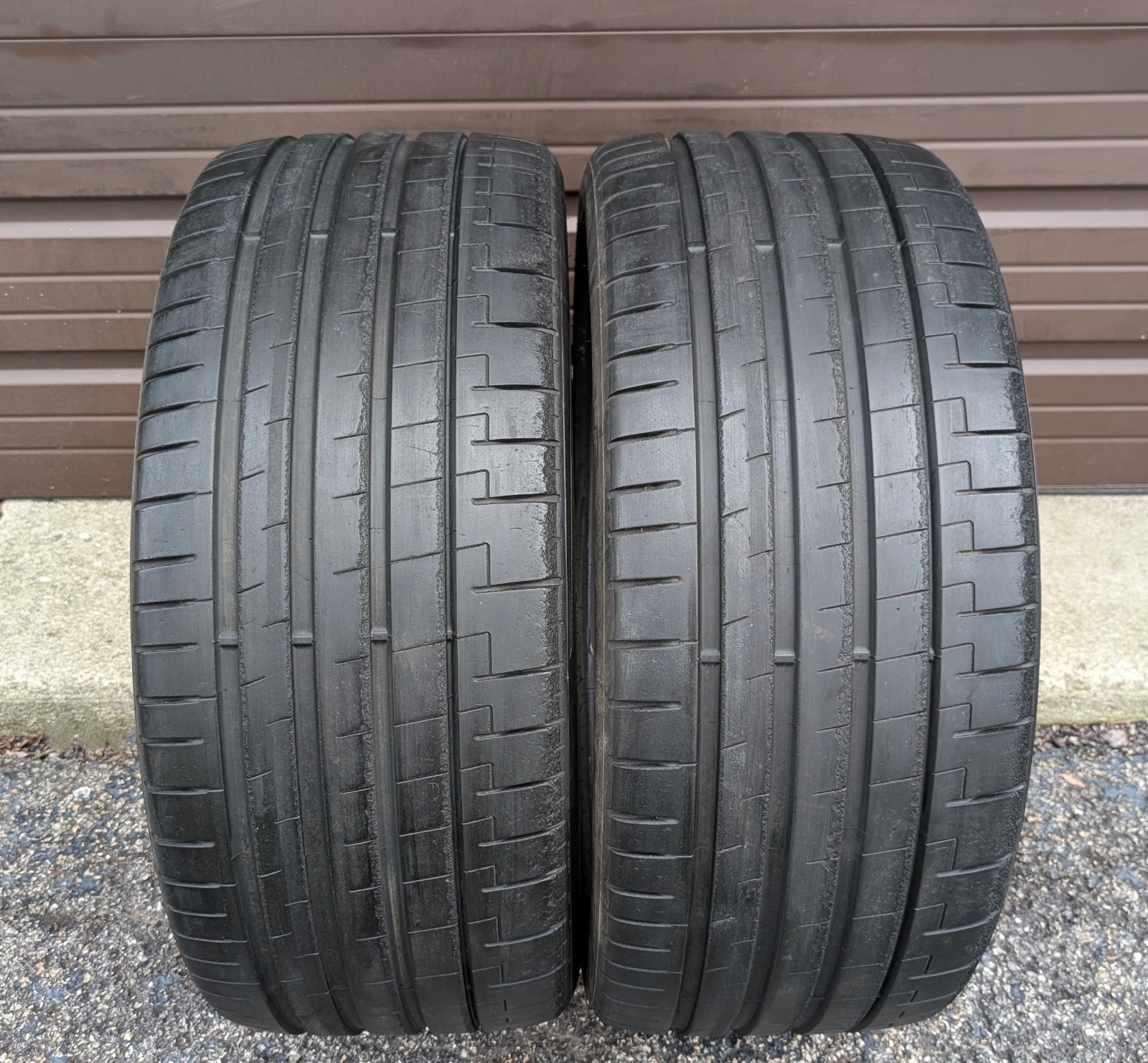 2 Pirelli P Zero PZ5 HL285/35R23 110Y Tires LM1 285/35/23 Lucid Gravity