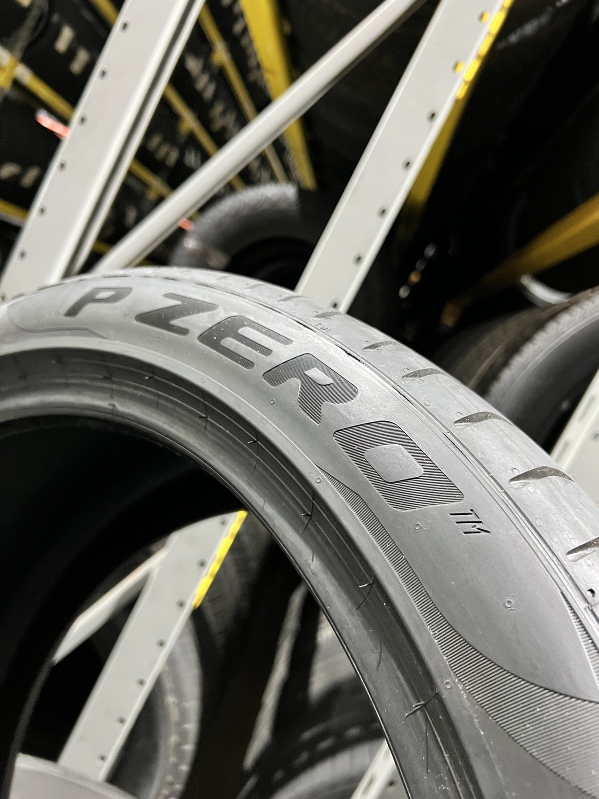 1 Tire Pirelli P Zero PZ4 Run Flat ★ BMW 315/35R21 111Y DOT.1226 8.5/32