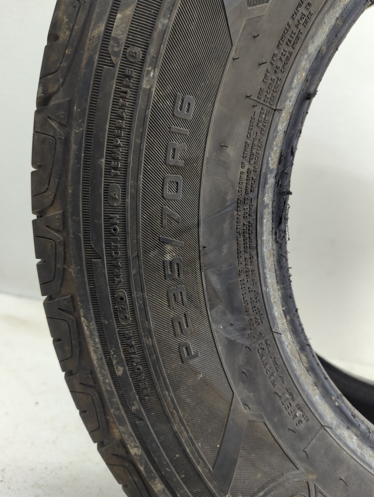 Used Tire 235/70R16 FIRESTONE DESTINATION LE 107T – Tread Depth 11/32