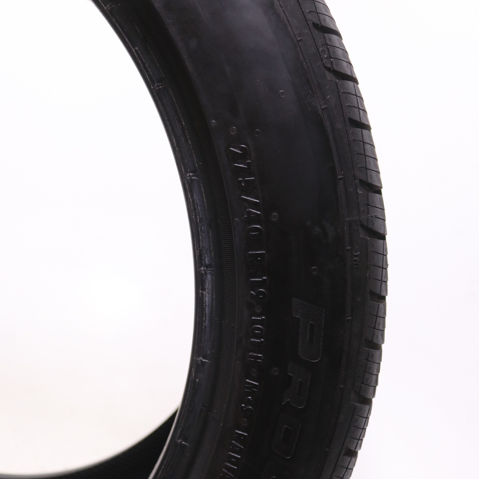 Set of 2 Used 275/40R19 Continental ProContact GX SSR MOE – 101H – 6.5-7/32