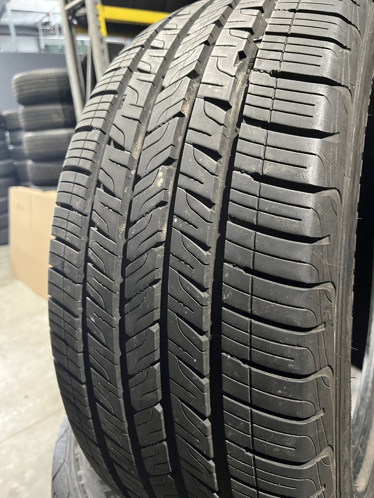 1 Tire Goodyear Assurance ComfortDrive 255/50R19 107V DOT.0124 9.5/32 NO Patch