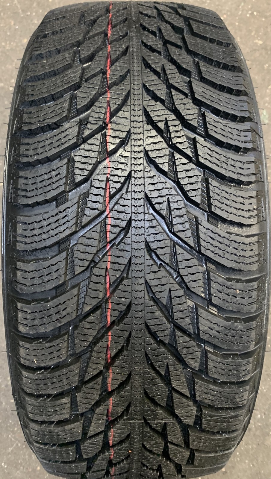 1 Winter Tire 225/50 R17 98R Nokian Hakkapeliitta R3 M+S 576-17-9A