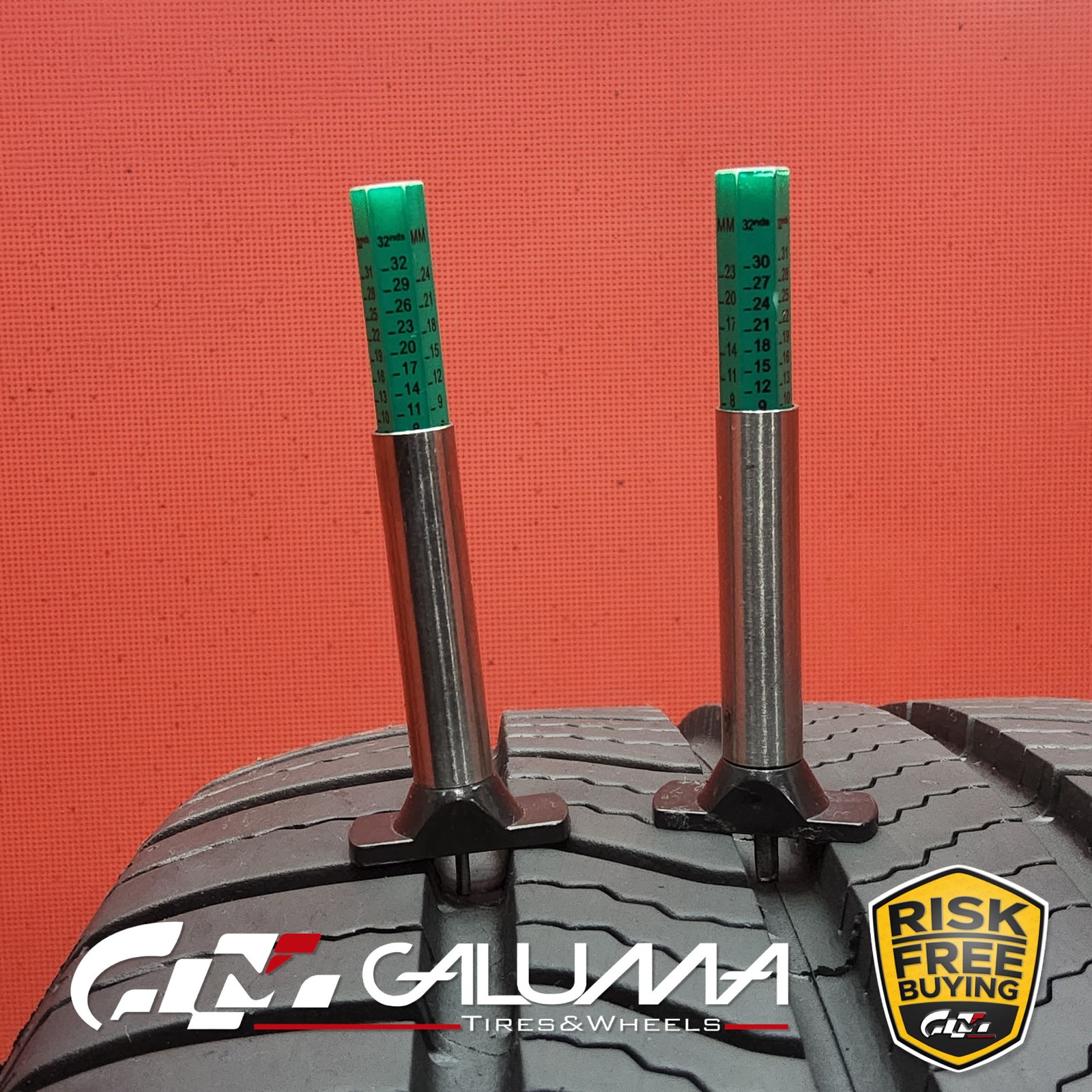 1 (One) Tire Michelin Defender 2 XL 235/55R19 235/55/19 105H No Repairs #94755