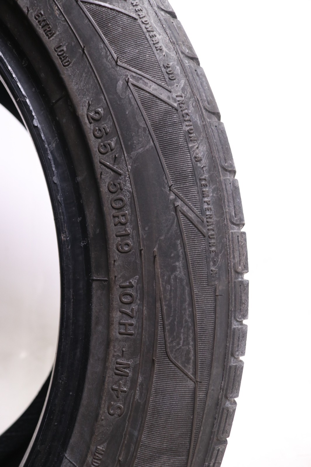 Set of 2 Used 255/50R19 Dunlop Grandtrek Touring A/S MO – 107H – 4.5-5.5/32