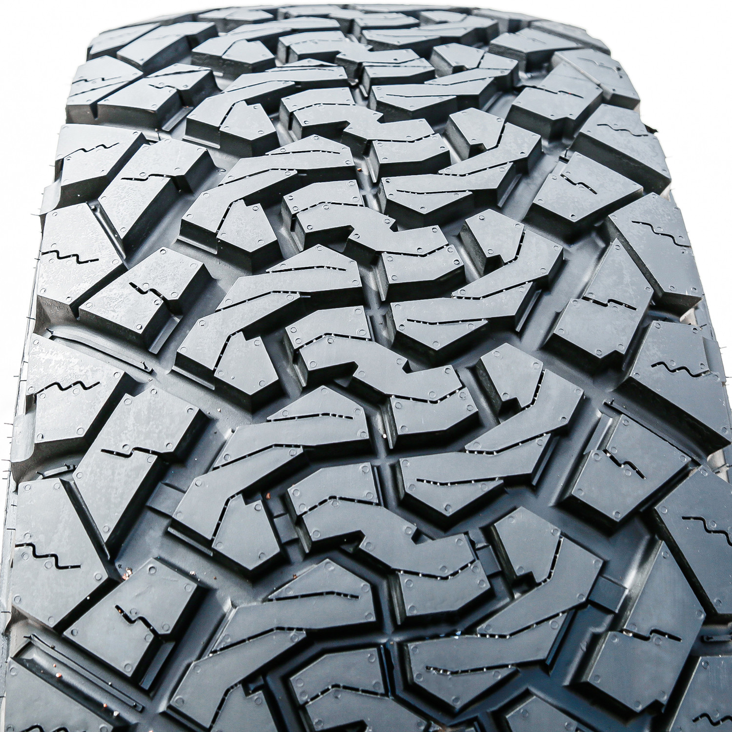 Tire Venom Power Terra Hunter X/T LT 33X14.50R24 F 12 Ply XT Extreme Terrain