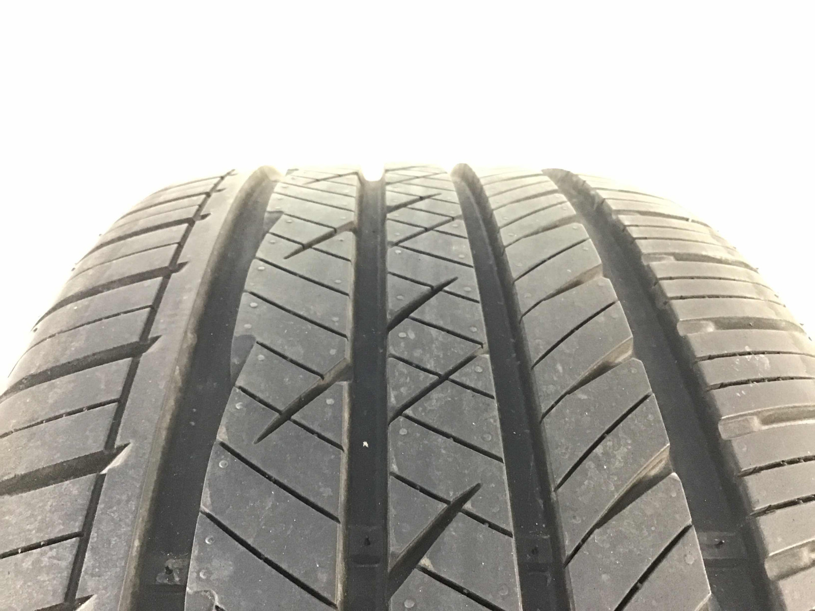 P225/40R18 Laufenn S Fit AS 92 W Used 9/32nds