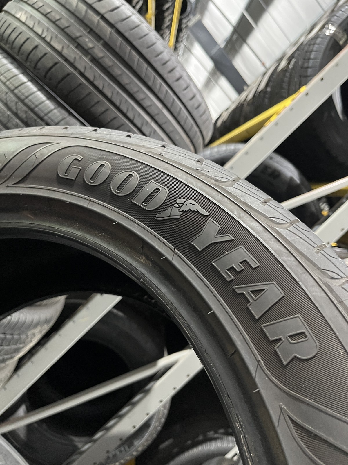 1 Tire Goodyear Assurance ComfortDrive 255/50R19 107V DOT.0124 9.5/32 NO Patch