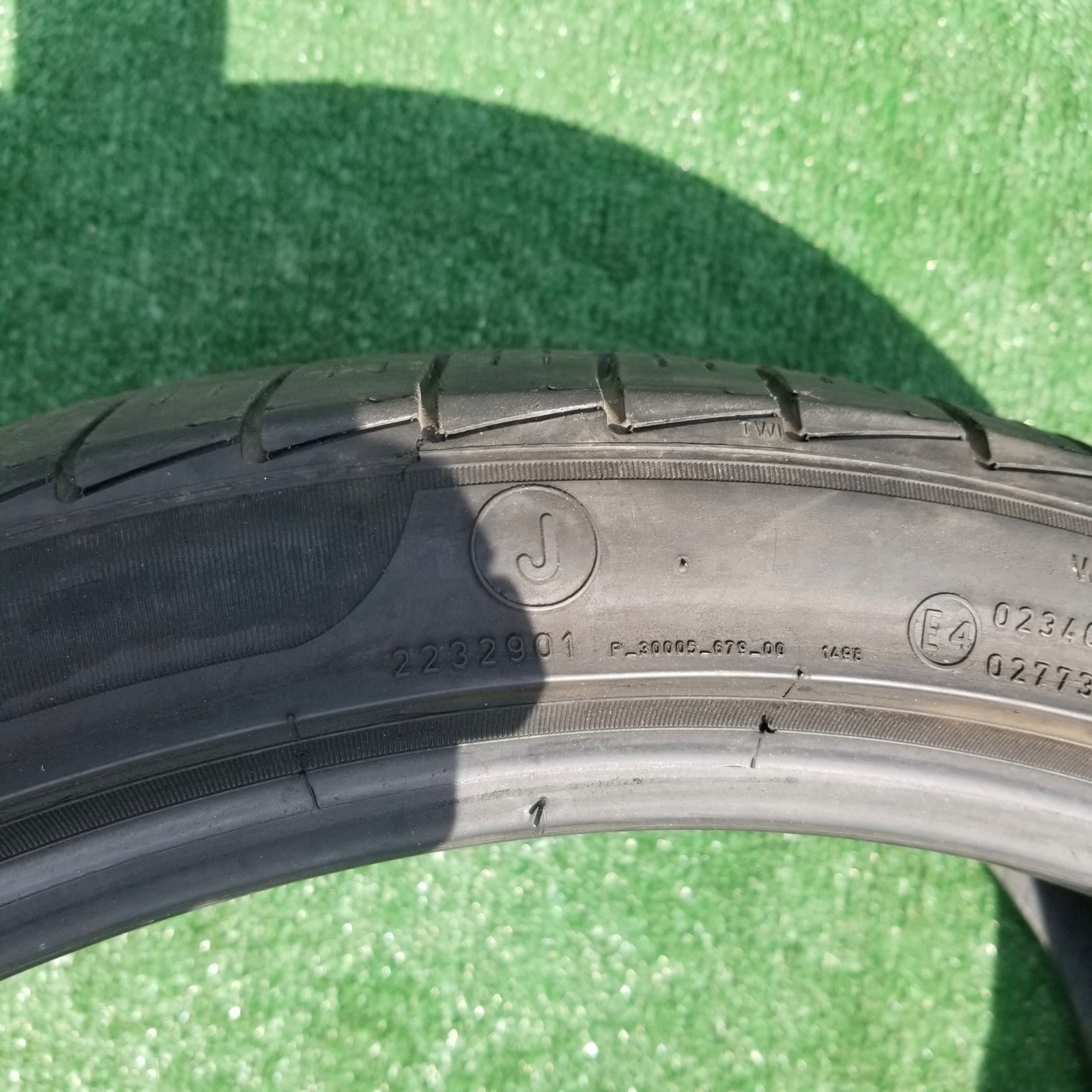 255/35R20 Pirelli Cinturato P7 All Season Tire J Jaguar 255/35R-20 97H 60% Tread