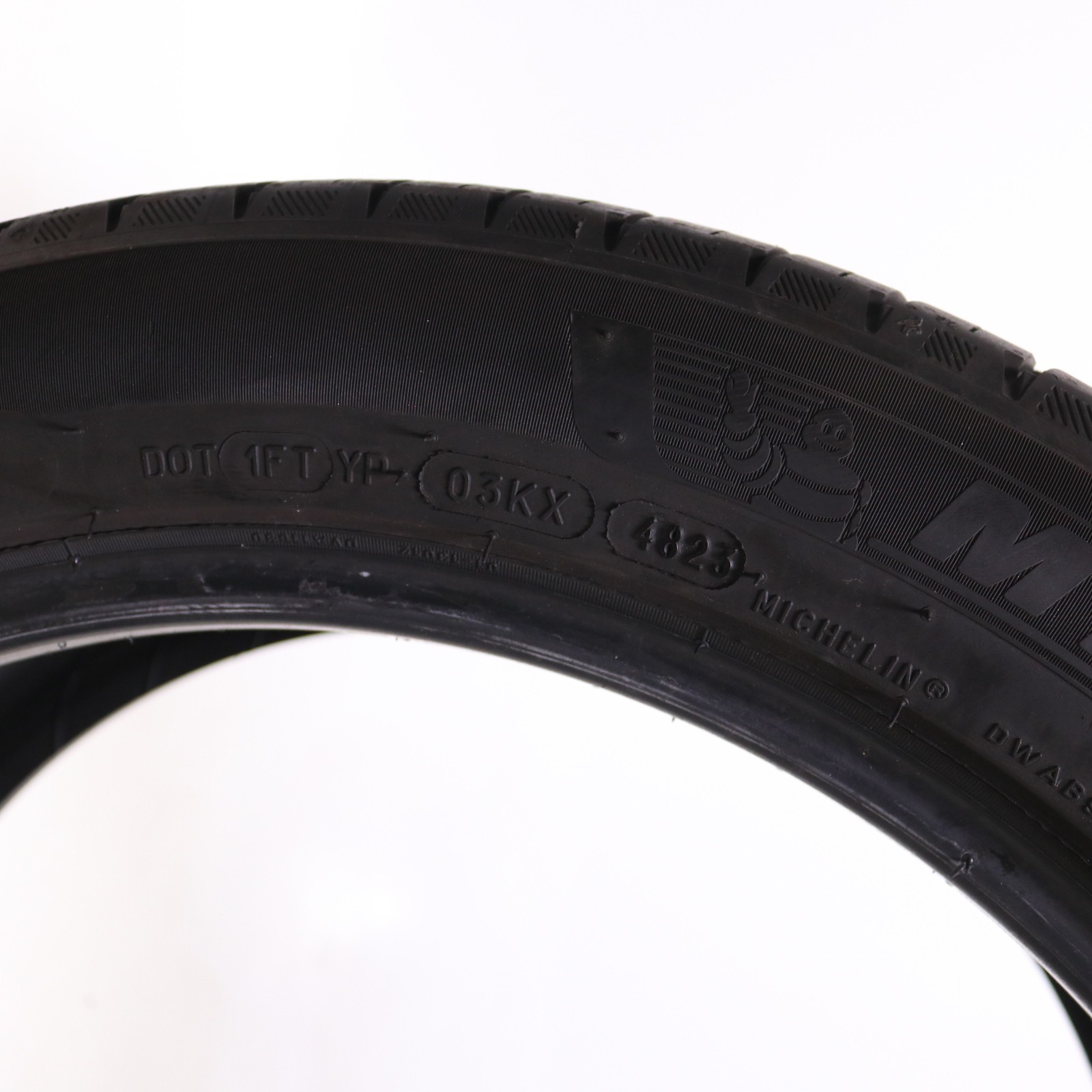 Set of 4 Used 245/45R19 Michelin Primacy A/S – 102H – 6.5-7/32