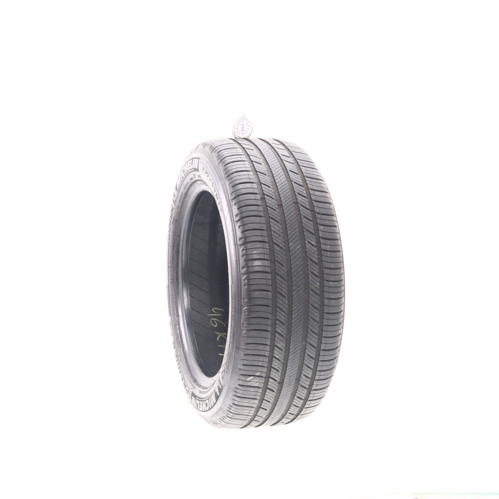 Set of (4) Used 235/55R17 Michelin Premier A/S 99H – 6.5-7/32