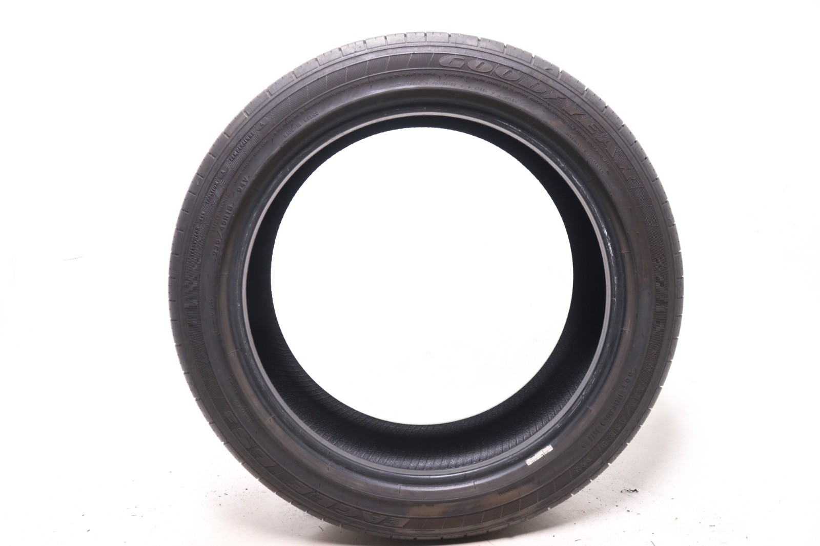 Set of 4 Used 235/45R18 Goodyear Eagle LS-2 – 94V – 8-9/32