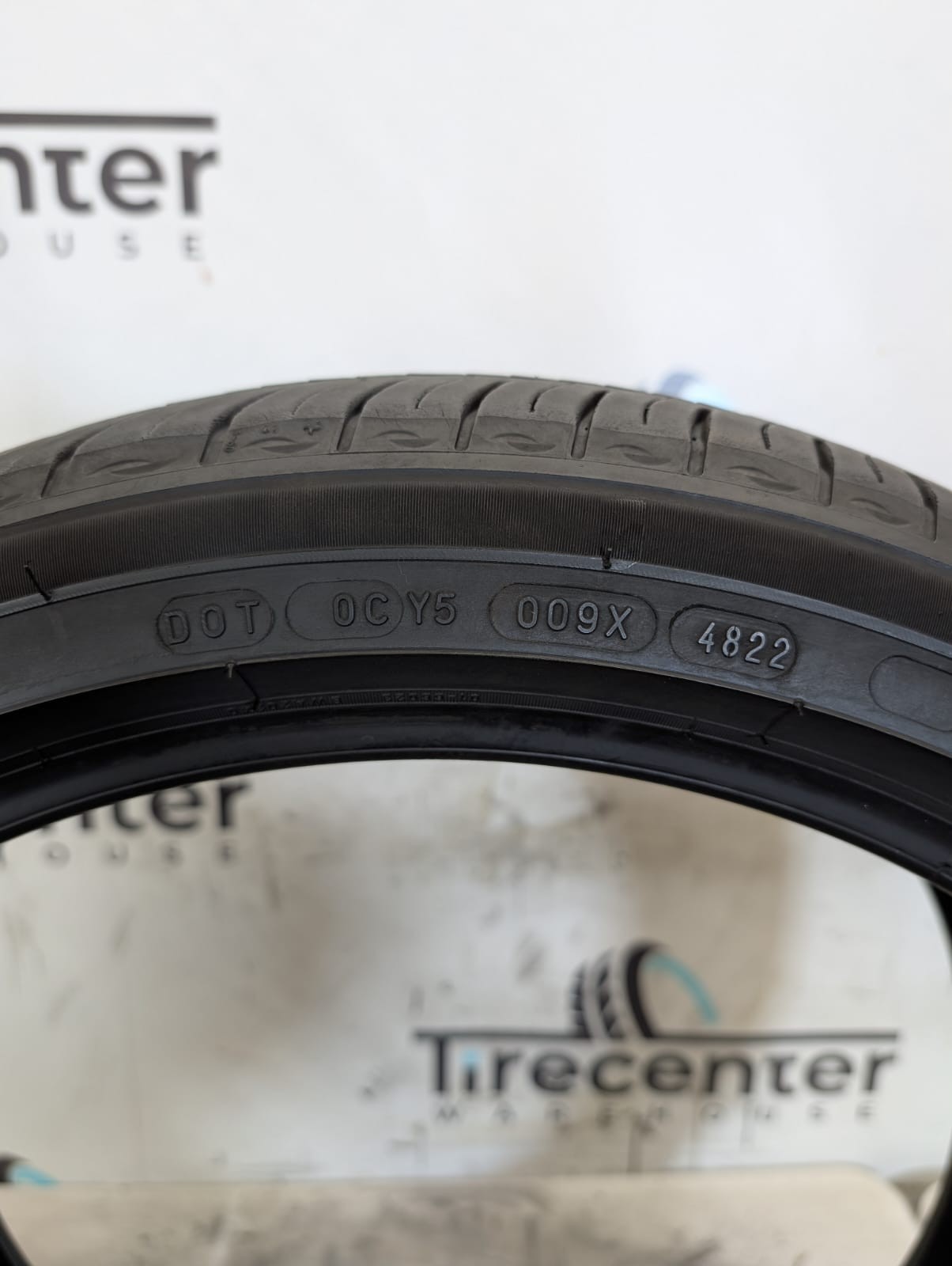 Used 255/40R21 Michelin Primacy Tour A/S GOE 102W – 6.5/32