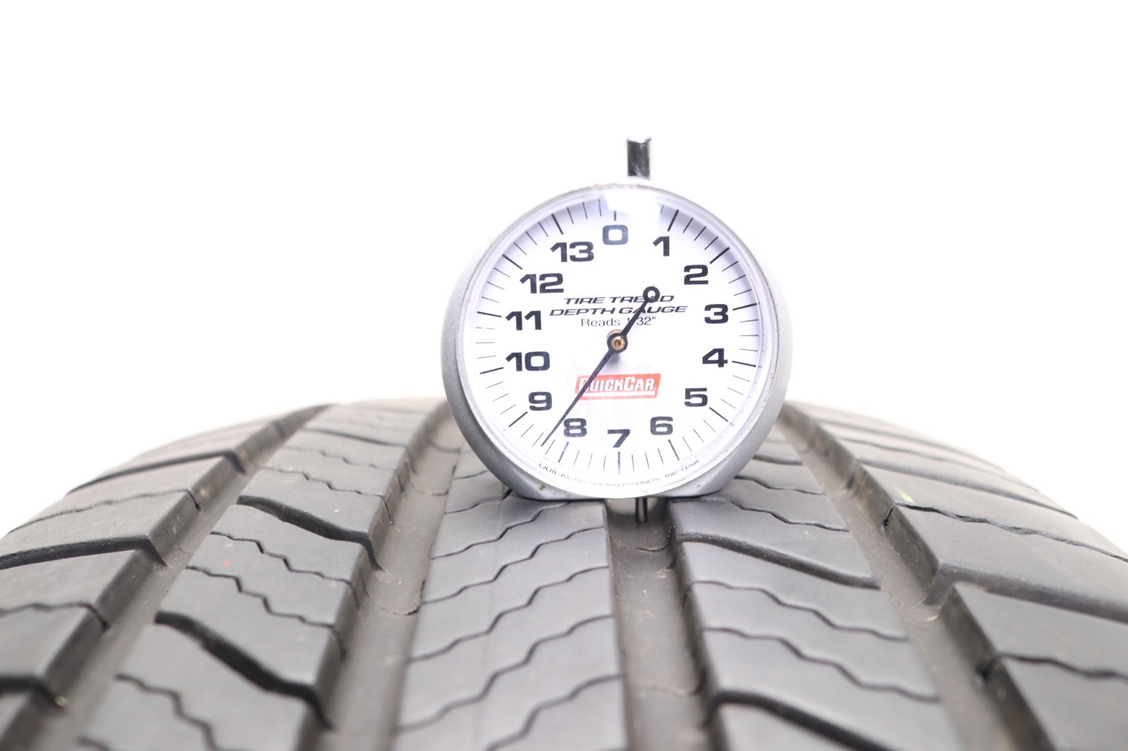 Set of 2 Used 235/60R18 Michelin Defender 2 – 107H – 8-8.5/32