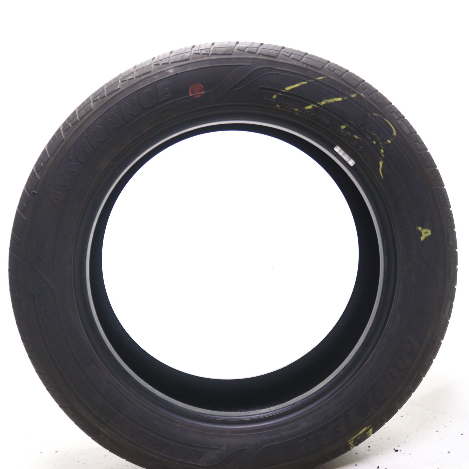 Set of 2 Used 225/55R18 Goodyear Assurance Finesse – 98V – 7-7.5/32