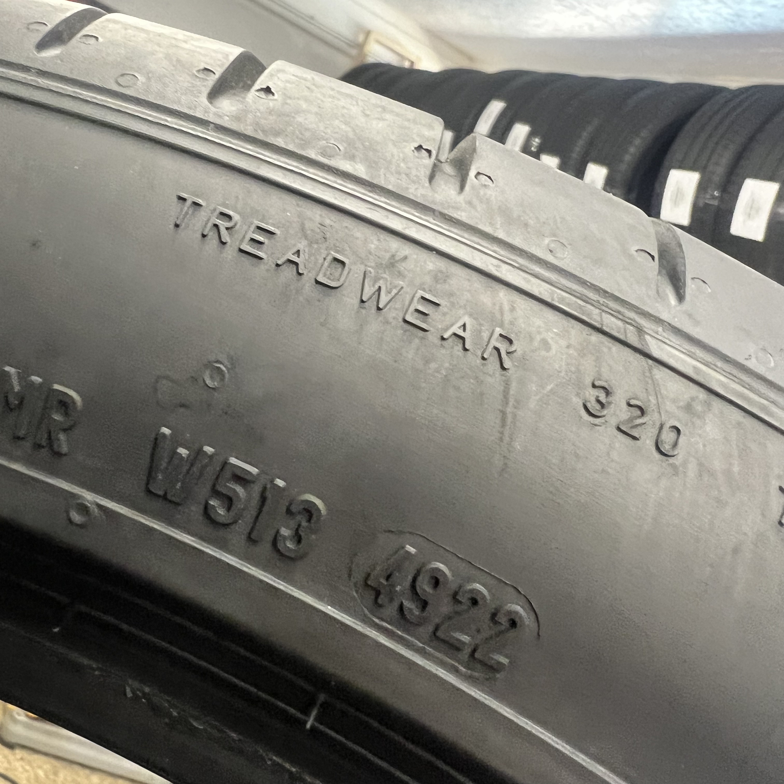 HIGH TREAD TIRE 1 Pirelli P Zero PZ4 RunFlat 315/35R21 315/35/21 111y