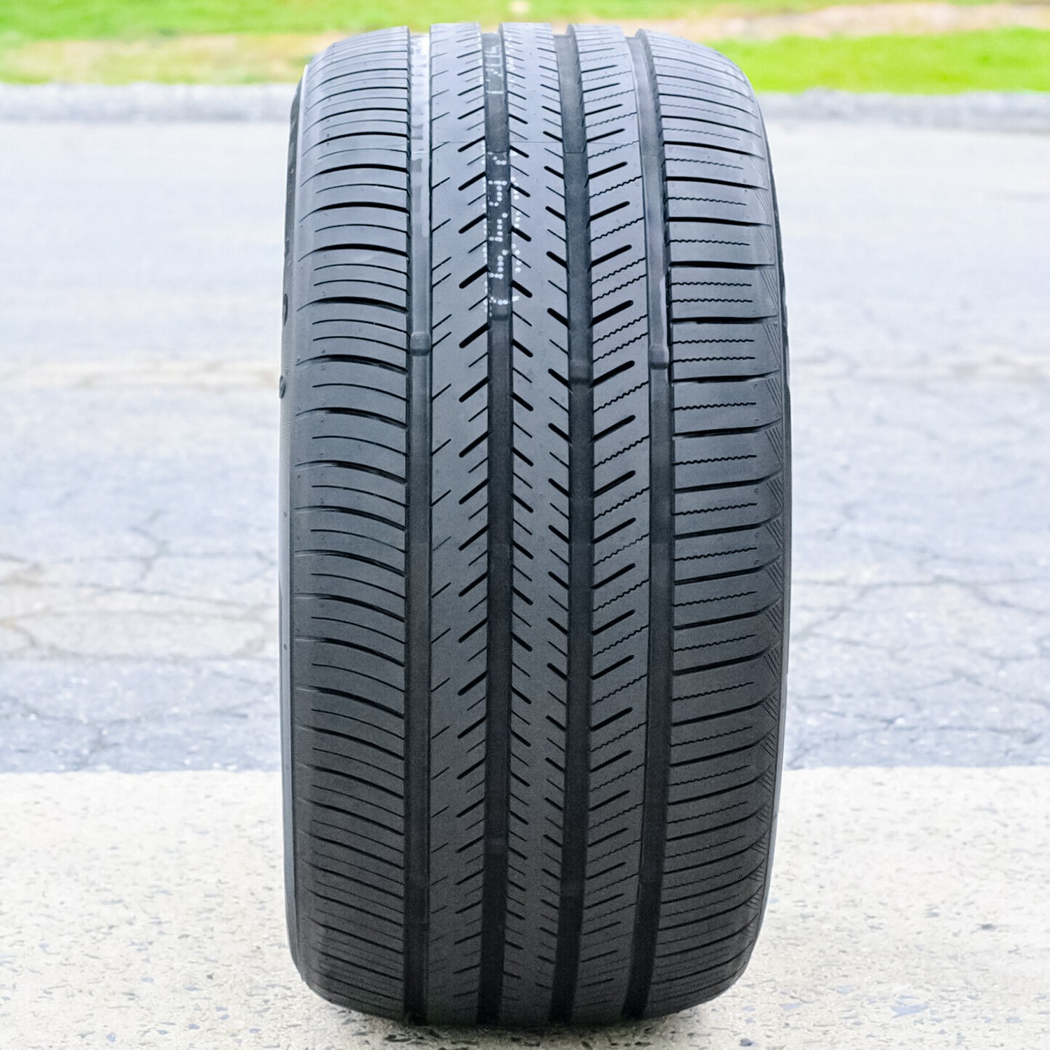 4 Tires Atlas Force UHP 255/35R21 101Y AS A/S High Performance