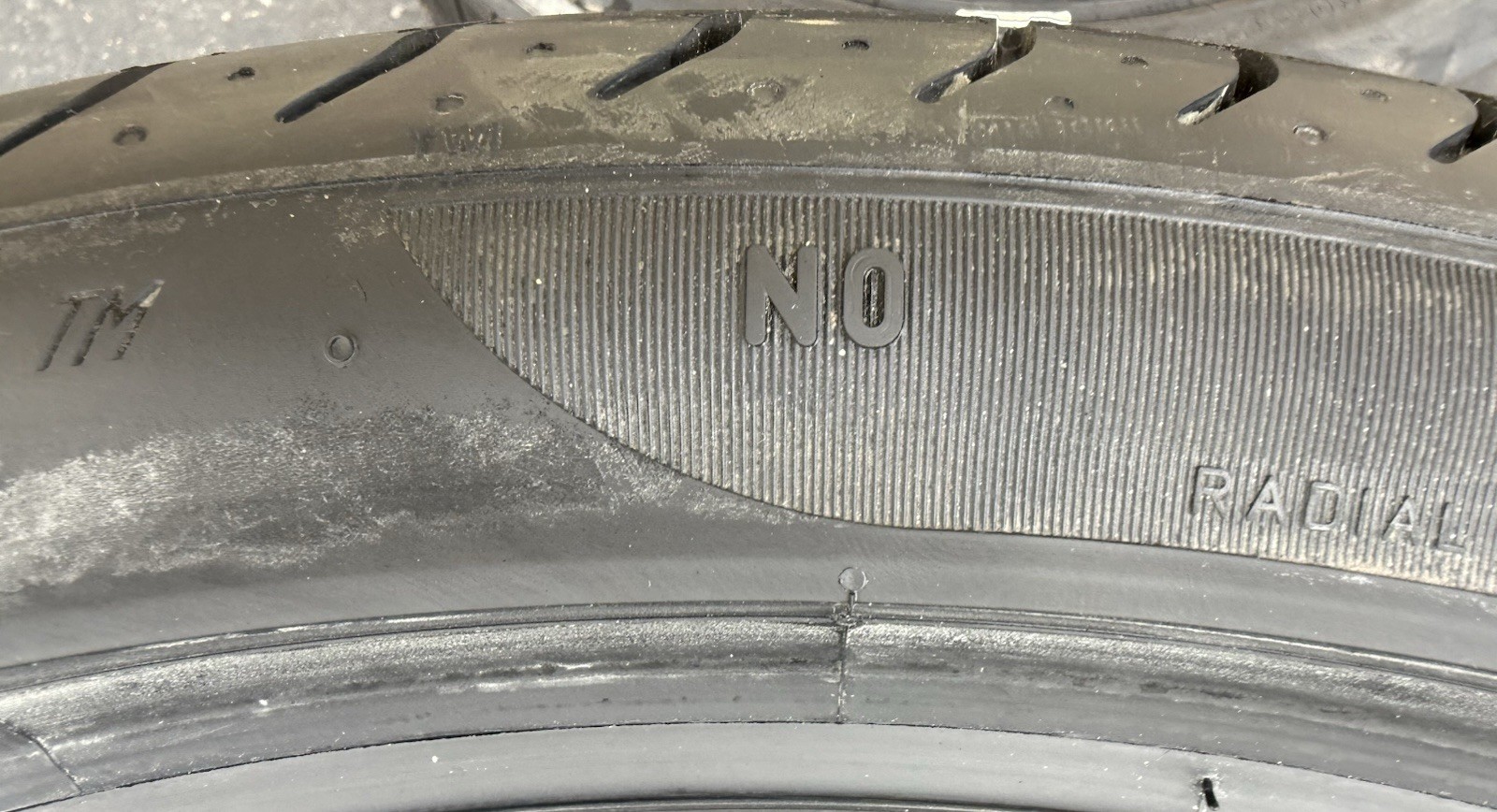 ONE BRAND NEW 315/30ZR22 (107Y) Pirelli P Zero N0 NO Porsche Cayenne Tire