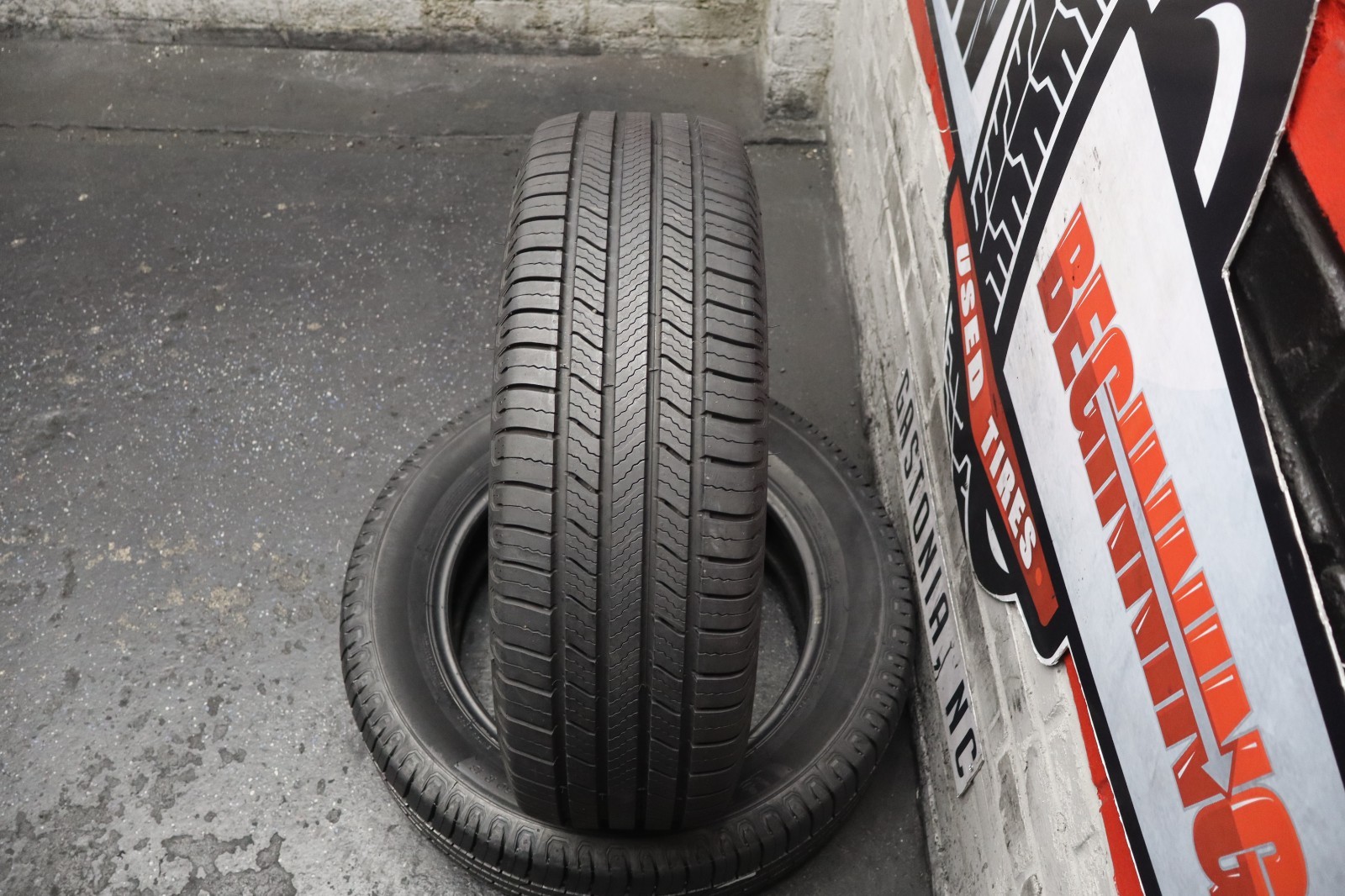 (2) Used Tires 225 60 18 Michelin Defender 2 No Repairs 11/32nds