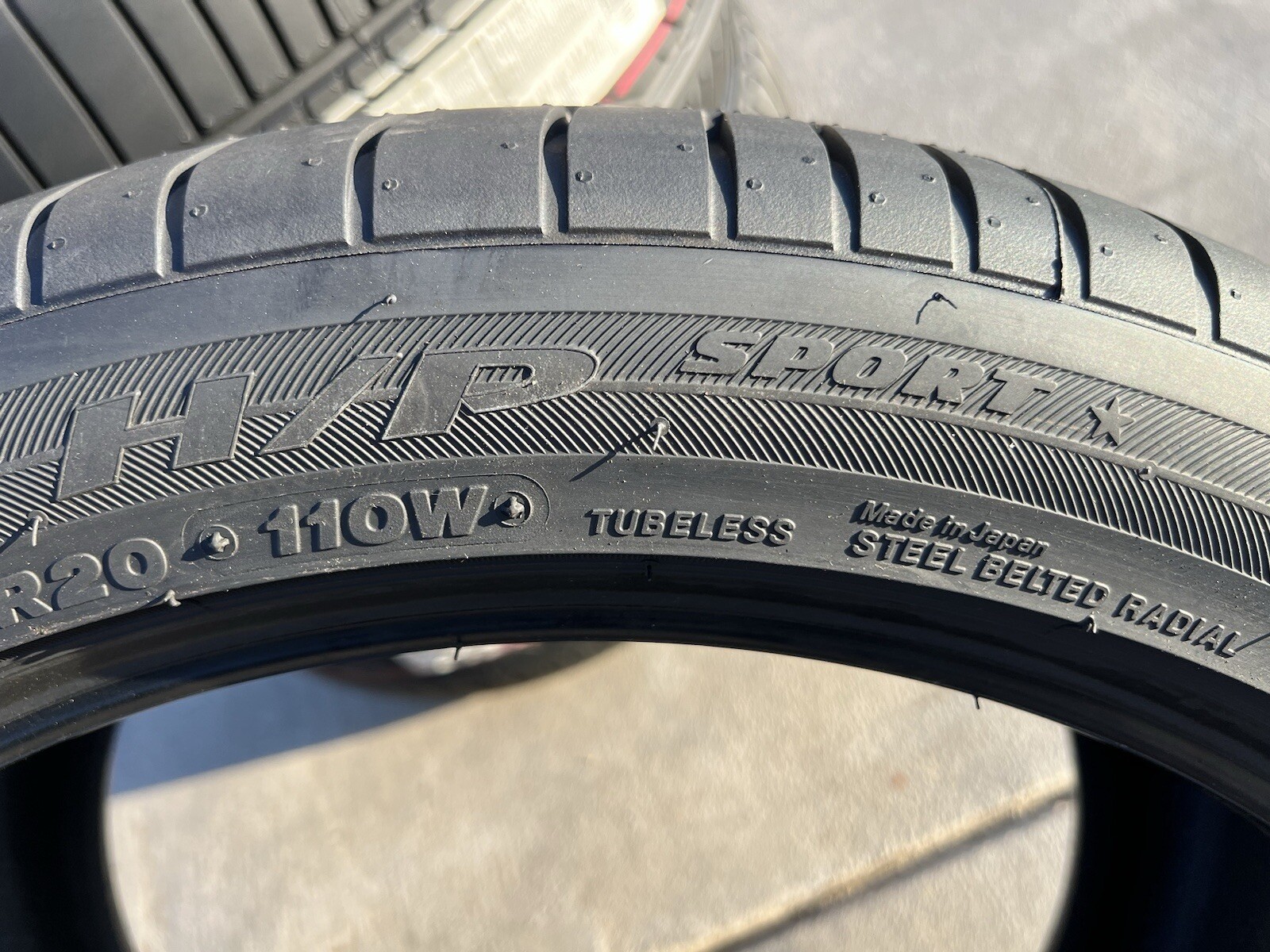 ONE NEW 315/35R20 110W Bridgestone Dueler H/P HP Sport RFT Run Flat BMW Tire