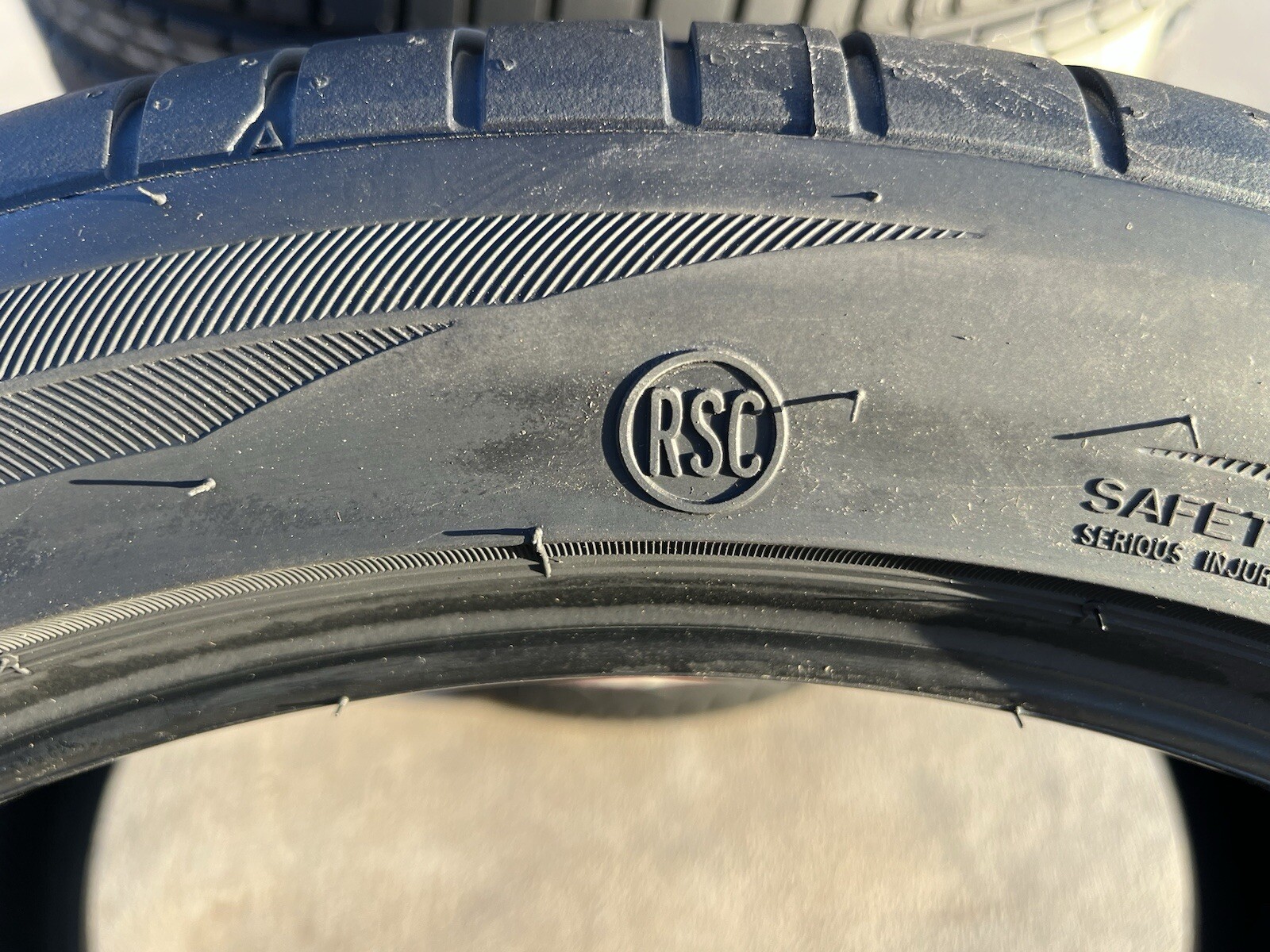 ONE NEW 315/35R20 110W Bridgestone Dueler H/P HP Sport RFT Run Flat BMW Tire