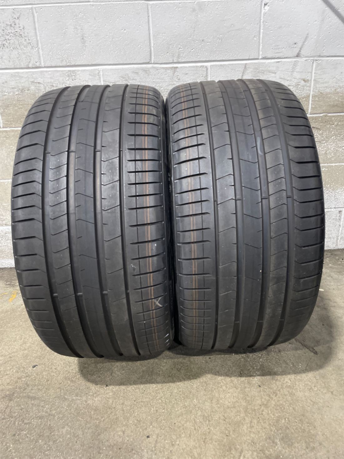 2x P315/35R21 Pirelli PZero PZ4 RSC run flat 8/32 111 Y Used Tires 3153521