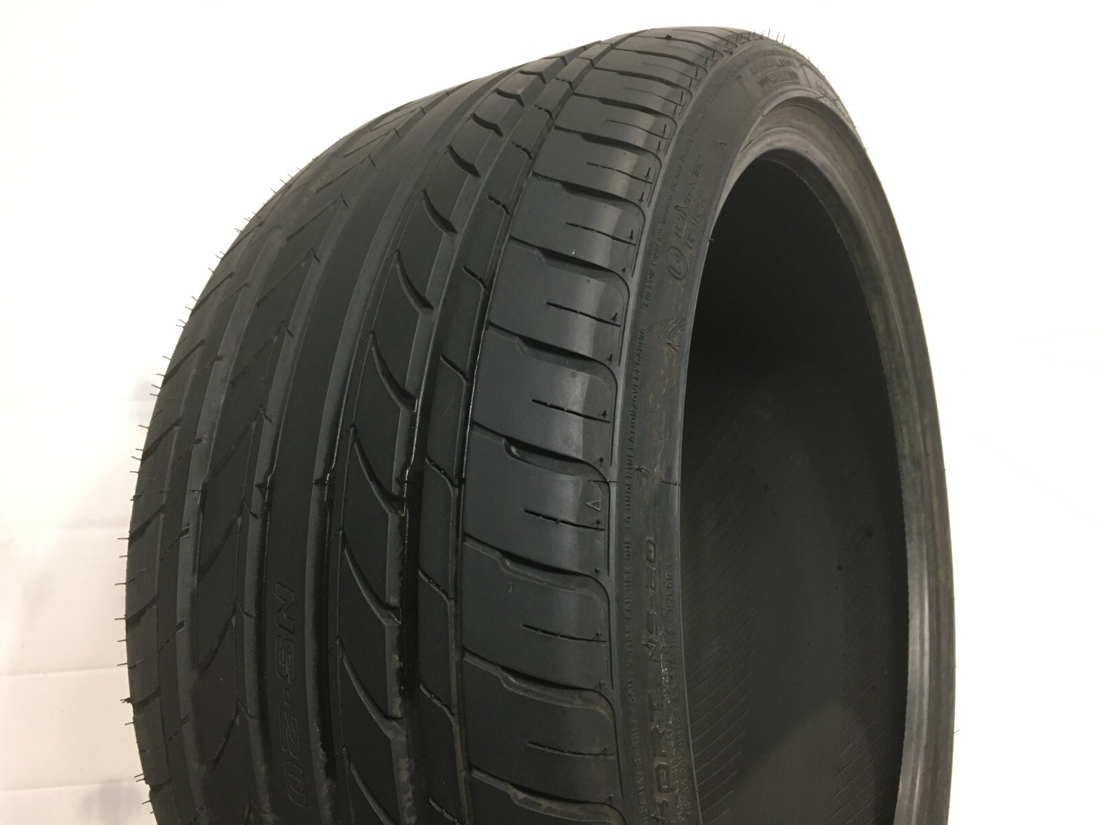 [1] Nankang Noble Sport NS-20 P265/30ZR19 265 30 19 Tire – Driven Once