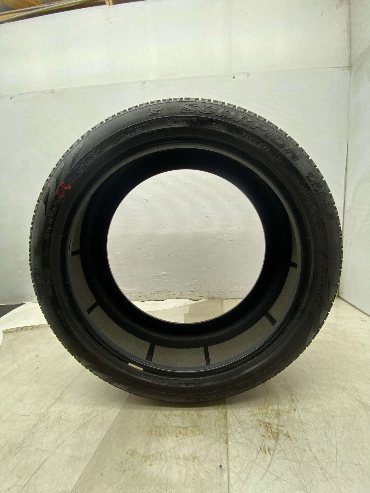 (B) PIRELLI SCORPION VERDE ALL SEASON 275/40R22 108Y 9/32NDS DOT (3923)