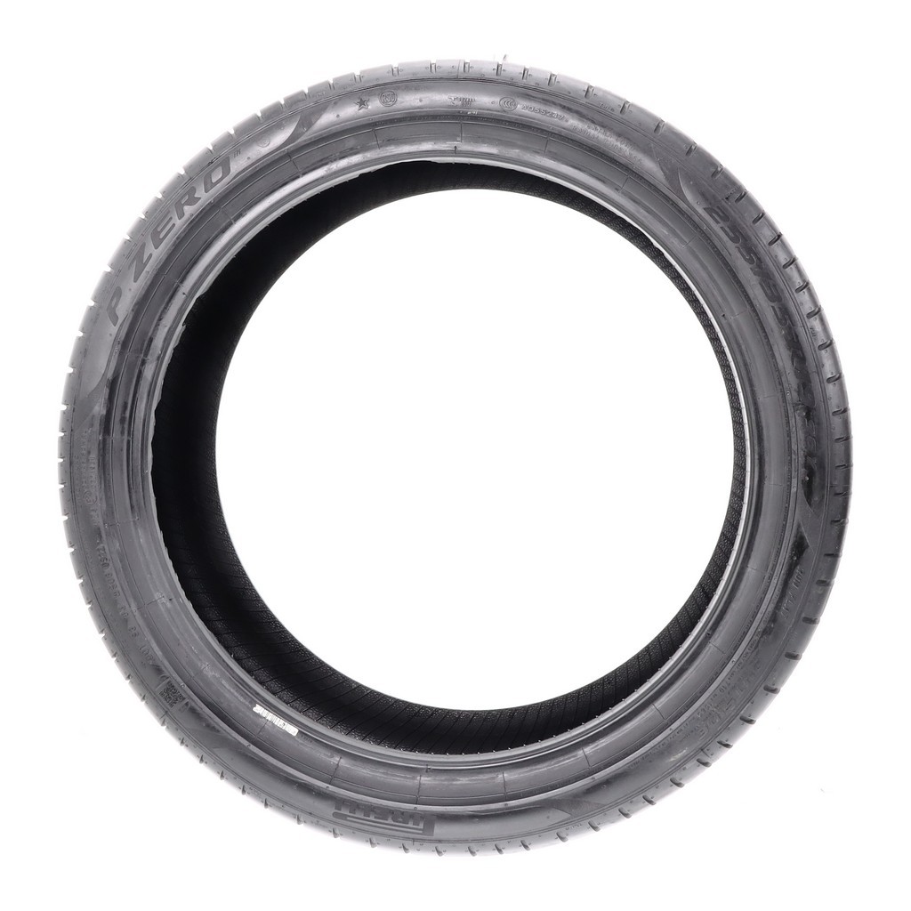 Used 255/35R19 Pirelli P Zero PZ4 Run Flat 96Y – 8/32